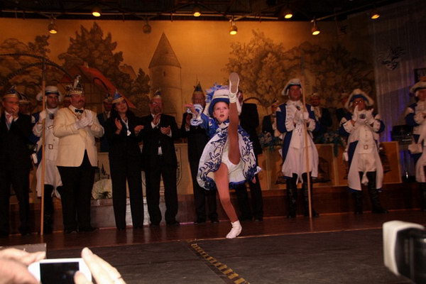 Blau-Weiss   101.jpg